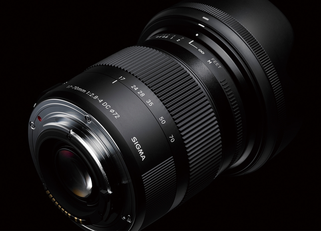 17-70mm F2.8-4 DC Macro OS HSM