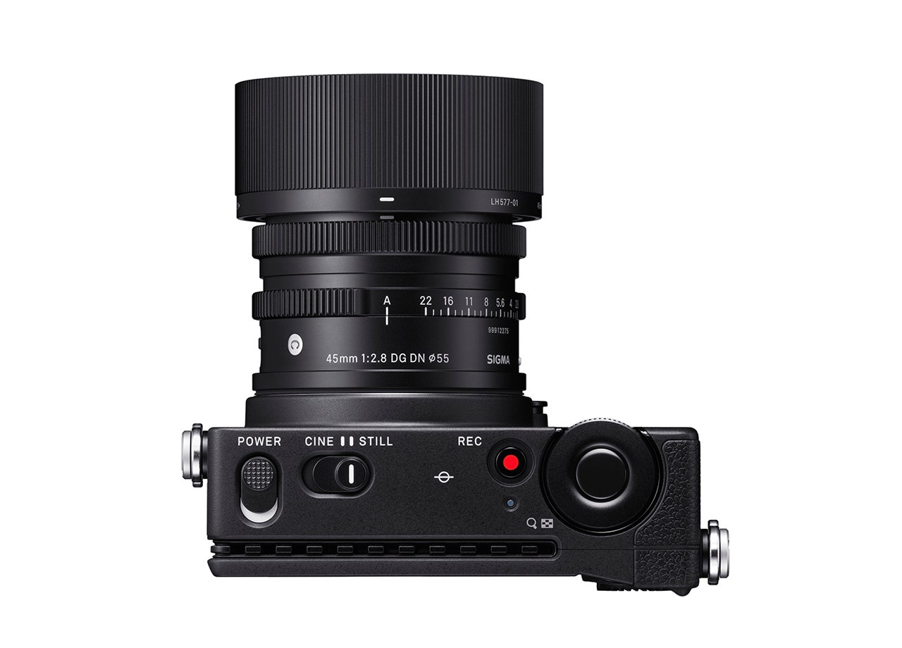 fp Kamera + 45mm F2.8 DG DN | Contemporary